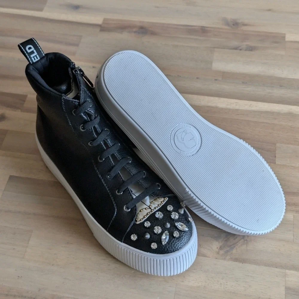 Karl Lagerfeld Paris Womens Embellished High Top Sneakers Leather Platform Sz 7.